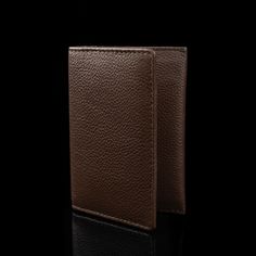 Life is about finding creative solutions to everyday situations, and with our Grant premium leather card case, we've aimed to do exactly that. The choice doesn't always fall between two options – a wallet or a cardholder. We were confident that there is an in-between option and thus, we created one. Handcrafted in Florence, Italy from premium vegetable-tanned full-grain Italian leather, our Grant card case combines the best features of a cardholder and a wallet thanks to its vertically elongated Wallet For Men, Card Case Wallet, Leather Laptop Bag, Card Organizer, Beautiful Inside And Out, Leather Card Case, Leather Briefcase, Florence Italy, Leather Travel