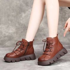 Product information: Lining material: PU leather Color: Black plus velvet, black single liner, Brown single liner, Brown with velvet Size: 35, 36, 37, 38, 39, 40 Sole material: rubber Toe holder shape: round head Function: lightweight, non-slip, warm Packing list: A pair of boots Product Image: Brown Flat Heel Lace-up Winter Boots, Brown Boots With Front Lace-up Fastening And Round Toe, Brown Platform Lace-up Winter Boots, Brown Winter Boots With Zipper Closure, Brown Insulated Winter Lace-up Boots, Snow Boots, Packing List, Black Boots, Pu Leather