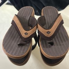 Nwot Sperry Boy Sandals Brown Size 2 Boys Sandals, Sandals Brown, Sperry Shoes, Sandals Flip Flops, Brown Sandals, Sperrys, Flip Flop Sandals, Kids Shoes, Flip Flops