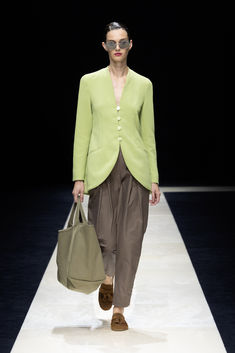 Emporio Armani Womenswear Spring Summer 2025 Ready-To-Wear Collection Armani Fashion, Summer 2025, Spring 2025, Emporio Armani, Fashion Show, Ready To Wear, Spring Summer, Women Wear, How To Wear