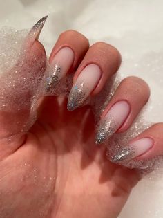 Glitter French Nails, Acrylic Toe Nails, Simple Gel Nails, Glow Nails, Pretty Gel Nails, Nails Glitter, Neutral Nails, Crystal Nails