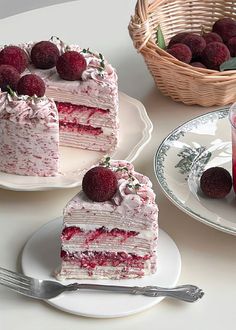 #food #foodrecipes #foodidea #foodporn #foodpornbreakfast #foodporndinner Food Art Ideas, Kue Macaroon, Party Food Buffet, Cherry Desserts, Crepe Cake, Sweet Dishes Recipes, Pretty Dessert, Awesome Food, Angry Bird