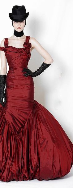 Alexander McQueen Red Gown Dress, Alexander Mcqueen Red, Mcqueen Fashion, Red Gowns, Black Hat, Beautiful Gowns, Pre Fall, A Black