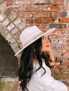 White Fedora Hat,Bride Fedora Hat, Boho Hat, Bride Hat, Bridal Hat, Wedding Hat, Fedora Hat, Boho Hat, Custom Fedora Hat, Hippie Hats Most Unique Boho Fashionable Fedora Hat! Comes in Off White or Black. Perfect for any Chic Fashionista!  ☆-One size fits most people! ☆-Breathable, Lightweight and Comfortable ☆- 100% Polyester ☆- Adjustable Strap Beige Fedora Hat For Party, Adjustable Flat Brim Panama Hat For Party, Gold Fedora Hat For Party, Gold Fedora For Party, Gold Flat Brim Hat For Party, Gold Flat Brim Party Hat, Felt Fedora For Wedding And Kentucky Derby, Custom Fedora Hat, Hippie Hats