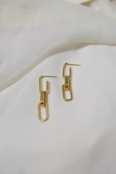 Paperclip Earrings, Galaxy Stuff, Chain Link Earrings, Gold Clips, Link Earrings, Earrings Minimalist, Earrings Long, Earrings Dangle, Paper Clip