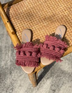 Light and comfy macrame slides 🌸 Upper: cotton yarn with leather linen to prevent stretching Insole: leather with special soft layer inside 💞 Brown Bohemian Woven Sandals, Comfortable Beach Slides With Braided Straps, Casual Woven Mules For Beach, Casual Brown Sandals With Tassels, Casual Braided Flip Flops For Beach, Casual Woven Mules For The Beach, Casual Braided Flip Flops For Vacation, Summer Beach Handwoven Mules, Handmade Bohemian Mules For Spring