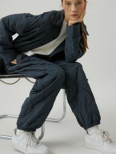 Composition : 100% POLYESTERCountry of Origin : China Nylon Lounge Sweatpants With Pockets, Nylon Sweatpants With Pockets For Loungewear, Navy Bottoms With Pockets For Winter, Winter Navy Bottoms With Pockets, Navy Pants With Pockets For Winter, Quilted Pants, Quilted Jacket, Jogger Pants, Casual Pants