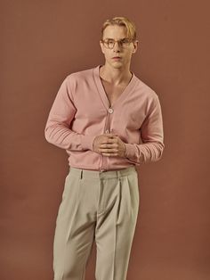 Composition : 55% viscose / 26% polyester / 19% nylonCountry of Origin : China Basic Cardigan, Cardigan Pink, Knitwear, Cashmere, Composition, China, Mens Outfits, The Originals, Pink