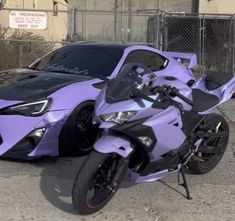 Cars And Bikes Aesthetic, Purple Bike Aesthetic, Street Bikes For Women, Purple Motorcycle Aesthetic, Yamaha Zx10r, Black And Purple Motorcycle, Street Racer Aesthetic, Purple Dirt Bike, Purple Motorcycle Helmet