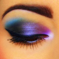 Ultra Color https://www.makeupbee.com/look.php?look_id=83460 Galaxy Makeup, Drag Make-up, Galaxy Eyes, Makeup Tip, Sleek Makeup, Purple Makeup, Hooded Eye Makeup, Beautiful Eye Makeup, Makijaż Smokey Eye