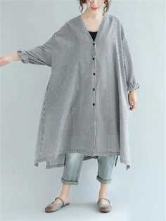 Description Product ID: TP2033622 Material: Cotton, Polyester Pattern: Plaid Sleeve: Long Sleeve Closure Type: Button Season: Spring, Autumn Style: Casual Occasion: Daily, Trip, Home Package included: 1 * Shirt Size Chart(Asian Size): Please allow 1-3 cm measured error. Size Length Chest(stretchable) Shoulder Sleeve Length One Size 103cm | 40.6 in 136cm | 53.5 in 58cm | 22.8 in 46cm | 18.1 in Black V-neck Shirt With Buttons, Oversized V-neck Blouse With Button Closure, Fall V-neck Shirt With Buttons, Black Shirt For Daywear In Spring, Black Shirt For Spring Daywear, Black Spring Shirt For Daywear, Spring Daywear Black Shirt, Casual Black Daywear Blouse, Black Tops With Buttons And Shirttail Hem