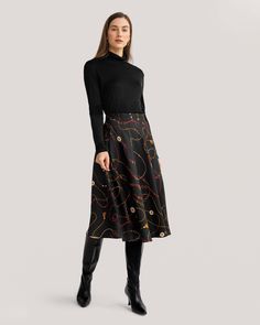 19MM 100% Twill Silk Stout and Wrinkle-Resistant Louisville Print,classic For work,holiday,party,casual occasions Install refinement into your fall wardrobe with the Louisville Print Flare Skirt. Inspired by classic American equestrian style, the iconic black chain print adds a touch of sophistication and luxury to this fashion-forward skirt. The LILYSILK umbrella skirt silhouette is naturally slimming and lengthening for a fabulous fit on all figures. Style with knitwear and boots for brisk fal Elegant A-line Fall Skirt, Fall A-line Party Skirt, Silk Duvet Cover, Work Holiday Party, Umbrella Skirt, School Wear, Camisole Dress, Lingerie Accessories, Black Chain