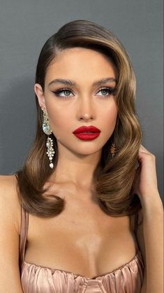 Formal Wear Hairstyles For Women, 20s Wedding Hair, Gala Dinner Hairstyle, Gatsby Style Hairstyles, Gatsby Party Hairstyles Long, Gatsby Bridal Hair, Casino Royale Hairstyles, Gatsby Style Hair, Gatsby Long Hair