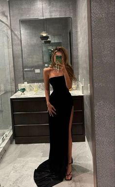 SP1647,Sexy Mermaid Long Prom Dresses,Strapless Evening Gown with High Split · SofieProm · Online Store Powered by Storenvy Simple Black Prom Dress, Prom Dresses Long Black, Black Prom Dress, Black Prom, Prom Outfits, Dress Inspiration, Looks Chic, Outfit Goals, Mermaid Prom Dresses