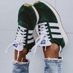 Green Adidas Shoes, Pijamas Women, Mode Shoes, Adidas Zx, Mode Casual, Best Sneakers, Latest Outfits, One Piece For Women, Looks Style