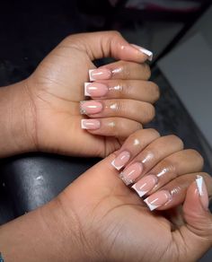 Prom Manicure Ideas, French Tip Black Women, Simple Nails Black Women, Different Types Of French Tip Nails, Punk Nails, Ombre Acrylic Nails, Simple Gel Nails