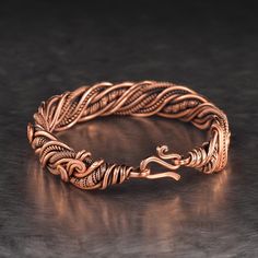 Antique Style Jewelry, 7th Anniversary Gifts, 7th Anniversary, Beautiful Aesthetic, Wire Bangles, Copper Bracelet, Anniversary Gift For Her, Pure Copper, Style Jewelry