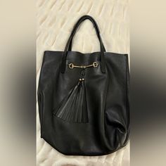 Black Gucci Purse With Matching Wallet- Both In Great Condition. Used Only Twice- Just Not My Style! Black Gucci Purse, Gucci Purse, Bags Black, Black Wallet, Gucci Handbags, Gucci Bags, Gucci Bag, Bag Lady, Purse