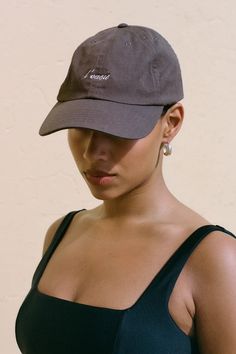 In a vintage-inspired Cocoa brown cotton, the L'Oasis Souvenir Cap offers a classic cap shape and features an adjustable back strap for ease of fit. An understated L'Oasis logo is delicately embroidered at the front, and Faithfull at the back. Designed to be a sunshine essential, the Souvenir Cap is an effortless addition to any off-duty or vacation look. Oasis Logo, Vacation Looks, Maxi Dress Sale, Cocoa Brown, Faithfull The Brand, Cornflower Blue, Swim Accessories, Top Collection, White Mini Dress