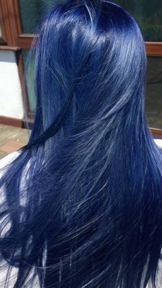 Dark Green Money Piece Hair, Blue Hair With Black Tips, Dark Blue And Light Blue Hair, Blueberry Hair Color, Ocean Blue Hair Color, Aquamarine Hair Color, Navy Blue Hair Dye, Long Alternative Hair, Light Blue Hair Color