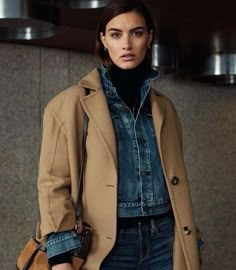 Layered Outfit, All Jeans, Winter Layering, Camel Coat, Black Turtleneck, 가을 패션, Rachel Zoe, Look Cool