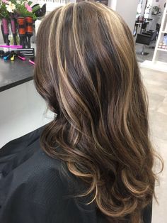 Highlight Patterns For Hair, Subtle Calico Hair, Highlights For Dark Brown Hair, Blonde Highlights On Dark Hair, Hair Streaks