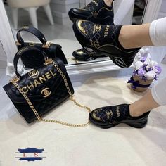 Chanel Tennis, 2023 Shoe Trends, Fashion Athletic Shoes, Trendy Handbag, Casual Shoes Women Sneakers, Luxury Shoes Women, Fashion Shoes Heels, Expensive Shoes, Jordan Shoes Retro