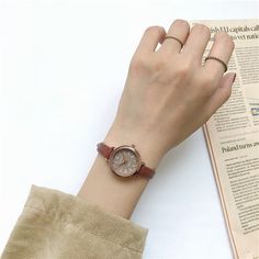 Item Type: Watch Gender: Women Material: Stainless Steel, Leather Case Diameter: 24 mm / 0.94 inch Case Thickness: 8 mm / 0.31 inch Band Length: 190 mm / 7.48 inch Band Width: 8 mm / 0.31 inch Shape: Round Package Includes: 1 x Pc Vintage Saat, Wristwatch Vintage, Vintage Watches Women, Retro Fashion Women, Small Watch, Small Lady, Women Watches, Girls Watches, Brown Women