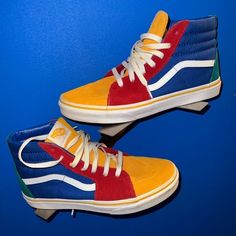 Vans Off The Wall Boys Suede Blue/Red/Yellow/Green Hightop Shoes Size Small 7’’ Hightop Shoes, White Shoes For Girls, Toddler Nike Shoes, Canvas Boat Shoes, High Tops Sneakers, Soccer Cleats Adidas, Jordans Girls, Floral Sneakers, Light Up Shoes