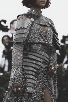 Joan Of Arc Costume, Knight Core, Fair Outfits, Ren Fair, Female Knight, Joan Of Arc, Fantasias Halloween, 영감을 주는 캐릭터, Chain Mail