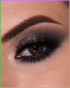 Achieve a stunning, bold look with this glittery smokey eye makeup tutorial, perfect for any special occasion.............. #eyes #eyeshadow #eyemakeuptutorial #eyeliner #eyebrows #eyelashes #eyewear #eyeshadowhacks #eyemakeupnatural #eyemakeupideas #eyemakeupgoals #smokey #smokeyeyemakeup #smokeyeyemakeuptutorial #makeup #makeupoftheday #makeuplover #makeupart #makeupgoals #makeuptipsforbeginners #makeupgoals #art #artist #artwork #stylish #style #stylingtips Glittery Smokey Eye Makeup, Smokey Eye With Glitter, Daytime Smokey Eye, Glittery Smokey Eye, Everyday Eyeshadow, Glitter Smokey Eye, Fall Makeup Trend, Smokey Eye Makeup Look, Eyebrows Eyelashes