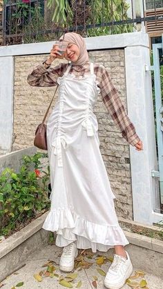 Ootd Korean Style Dress, Outfit Vintage Hijab, Vintage Hijab, Hijab Vintage, Korean Style Hijab, Ootd Korean Style