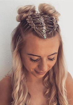 70 Hairstyles, Holiday Party Hair, Big Braids, Fest Outfits, Romantic Hairstyles, Beautiful Braids, Festival Hair, Glitter Hair, Braid Hairstyles