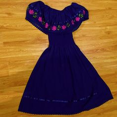 Beautiful Dress Created In Sinaloa, Mx. The Fabric Is Breathable And Comfortable For A Night Of Dancing. Ariel Wedding, Traditional Mexican Dress, Mexican Dress, Traditional Mexican, Mexican Dresses, Beautiful Dress, Ariel, Beautiful Dresses, Dancing