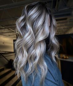 Dimensional Brown And Blonde Hair, Pretty Hair Color Blonde, Ash Blonde Wedding Hair, Dimensional Chocolate Blonde, Ash Brown To Platinum Color Melt, Frosty Blonde Balayage, Dimensional Ash Blonde Balayage, Greyish Blonde Highlights, Balayage Hair Brunette With Blonde Ashy