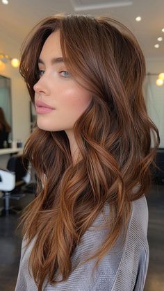 Discover the top blonde fall color trends for 2024 to elevate your style. 🍁✨ #FallHairColors #BlondeHairTrends #AutumnBlonde #BlondeInspo #SeasonalHair #ChicBlondeStyles #WarmBlondeShades #HairColorIdeas #FallBeauty #BlondeTransformation Dimensional Copper Brown Hair, Lorelai Gilmore Hair Color, Solid Auburn Hair Color, Medium Brown Hair With Auburn Highlights, Rich Auburn Brown Hair, Long Brown Hair Ideas, Cedar Brown Hair, Brown Hair Winter Ideas, Honey Mist Auburn Hair