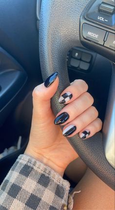 Jelly Roll Concert Nail Ideas, Checkered Nails Fall, Car Show Nails, Acrylic Vs Dip Nails, Subtle Halloween Nail Art, Fall Simple Nail Designs, Grunge Acrylic Nails Aesthetic, Nail Ideas Checkered, Fall Nail Aesthetic