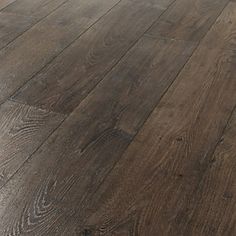 an image of wood flooring that looks like it has been cleaned and is ready to be used