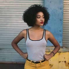 Meygan Thought Perfect Red Lipstick, Amandla Stenberg, Pelo Afro, Grunge Hair, Michelle Obama, Afro Hairstyles, Gorgeous Hair, Black Is Beautiful, Edgy Fashion