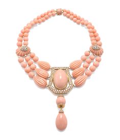 Fluted and smooth coral beads, coral cabochon and drop, baguette and brilliant-cut diamonds, and 18K gold. Antique Jewelry Necklace, Arrowhead Necklace, Fancy Jewellery Designs, David Webb, Artisan Bracelets, Beads Jewellery, Necklace Collection, Light Coral, Plus Ultra