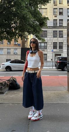 Y2k Outfits Crop Top, Retro Jordans Outfit Womens, Jordan Woman Outfit, Air Jordan 2 Retro Outfit, Video Game Outfits Fashion Styles, Air Jordan Retro 4 Outfit Women, Eyelet Belt Outfit, Red And Black Summer Outfits, Streetwear Outfit Inspo Women