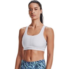 Stay comfy and supported during your workouts or hangouts with these 24 popular sports bras! From high impact to low impact, we've got you covered. #sportsbras #workoutgear #activewear #fitnessfashion #comfortfirst #athleisure #gymessentials #supportive #stayactive #comfyandcute Club Skirts, Armour Women, Medium Support Sports Bra, White Sports Bra, Lounge Lingerie, Padded Sports Bra, Tennis Clothes, Sport Bh, Support Bras