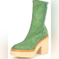 Free People Gigi Ankle Boot Emerald Edge Eu 37.5 (Us Women's 7.5) M Condition Is New With Box. Gigi Ankle Boots, Spring Leather Ankle-high Platform Boots, Spring Ankle-high Leather Platform Boots, Spring Platform Heeled Boots With Round Toe, Suede Pointed Toe Platform Boots, Suede Platform Boots With Pointed Toe, Spring Leather High Heel Platform Boots, Spring High Heel Leather Platform Boots, Green Platform Boots With Round Toe