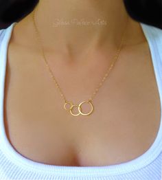 "Three Circle Infinity Necklace - Sterling Silver, Gold or Rose Gold - Three circles are 24k gold vermeil or sterling silver (measuring about 32mm combined) - Chain is a shimmery 14k gold fill, rose gold fill or sterling silver chain - Total necklace length including circles shown at 19\" -choose your favorite length - Necklace closes with a 14k gold fill, rose gold fill or sterling silver spring clasp PACKAGING/ GIFT WRAPPING All Jewelry is carefully packaged for a safe arrival and is secured i Infinity Necklace Gold, Rose Gold Circle, Three Necklaces, Gold Circle Necklace, Circle Jewelry, Friend Jewelry, Sister Necklace, Best Friend Jewelry, Family Necklace