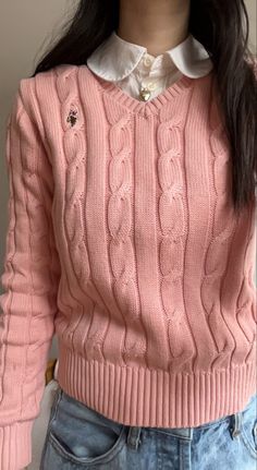 Polo Knit Sweater, Womens Polo Outfit, How To Style Cable Knit Sweater, Polo Cable Knit Sweater Outfit, Preppy Pink Clothes, Pink Polo Sweater Outfit, Preppy Outfit With Jeans, Pink Shirt Outfit Winter, Style Pink Sweater