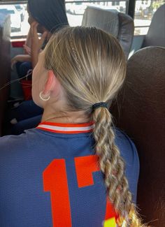 School Hairstyles Thick Hair, Braid Pony Tailed Hairstyle, Low Hairstyles For Sports, Cheer Game Day Hair Football Season, Volleyball Hairstyles High Ponytails, Sporty Hairstyles For Long Hair, Hair Ideas For Sports, Rugby Hairstyles