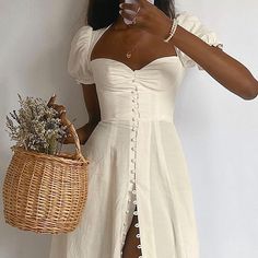 Era Victoria, Summer Dress Trends, Dresses Aesthetic, Cottagecore Fashion, Vestidos Vintage, Blonde Bobs, Puff Sleeve Dresses, Eyes Design, White Dress Summer