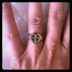 14k Yellow Gold Retired Heart Cross Ring James Avery Jewelry, 5 Rings, James Avery, Cross Ring, Ring Color, Womens Jewelry Rings, Silver Gold, Yellow Gold, Women Jewelry