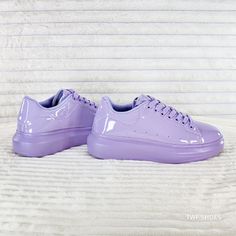 New Beautiful Patent Upper Cushy Raise Foot-Bed Dazzle Night Or Day In Comfort. Designed By Berness Runs Tts Nike Platform Sneakers, High Top Jordans, Quilted Shoes, White Chucks, Skechers Sneakers, Pink Nikes, Red Adidas, Lilac Purple, Comfy Fashion