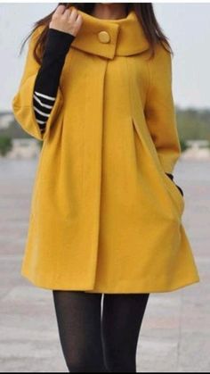 Trenchcoat Outfit, Casual Coat, Coat Fashion, Fashion Sewing, Look Fashion, Hijab Fashion, Classy Outfits, Coats For Women, Cardigans